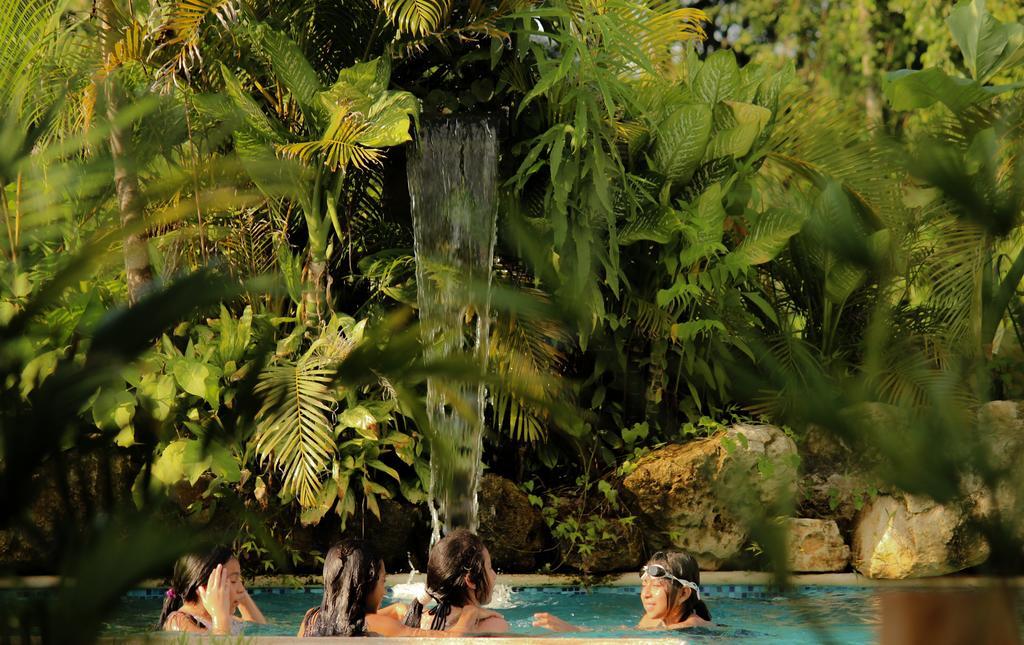 Axkan Palenque, Shows En Vivo & Gastronomia Mar Y Tierra & Travel Agency Exterior foto